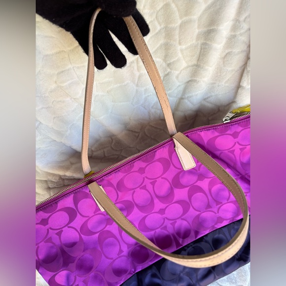 Coach Legacy Weekend East West Zip Top Tote 24865 - Picture 6 of 9